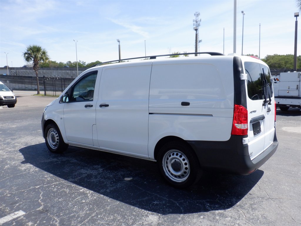 Used 2018 Mercedes-Benz Metris w/ Driver Comfort Package image 3