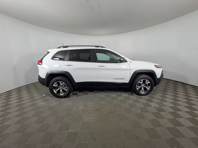 Used 2017 Jeep Cherokee Trailhawk w/ Cold Weather Group image 4