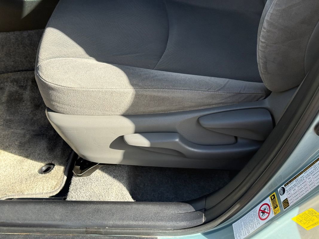 Used 2012 Toyota Prius Two FWD image 18