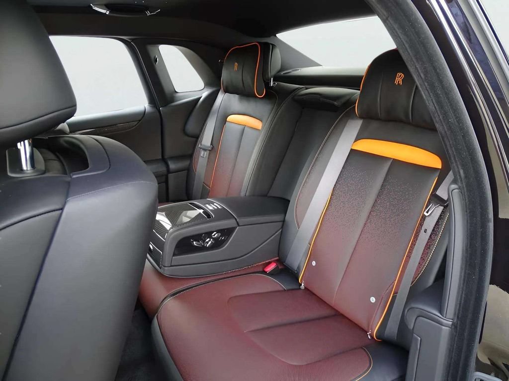 Certified 2024 Rolls-Royce Ghost Black Badge w/ Black Badge Ghost Package AWD/4WD image 11