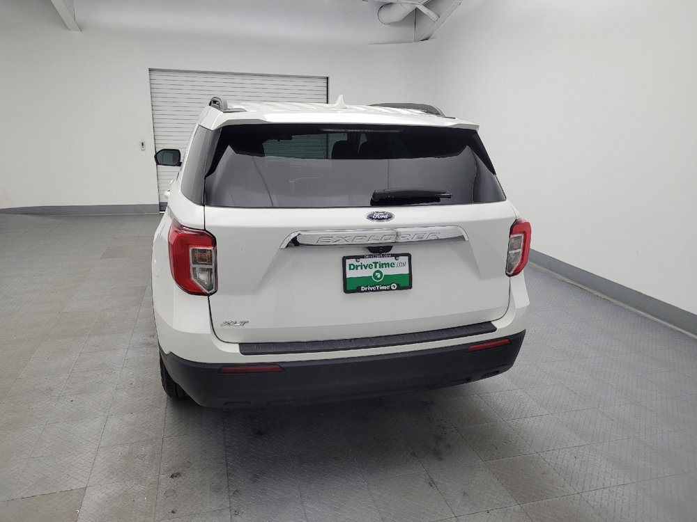 Used 2021 Ford Explorer XLT image 6