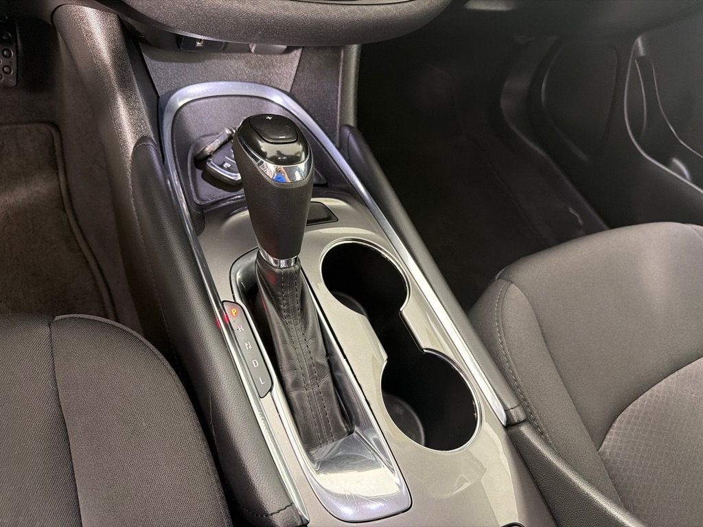 Used 2018 Chevrolet Malibu LT FWD image 15
