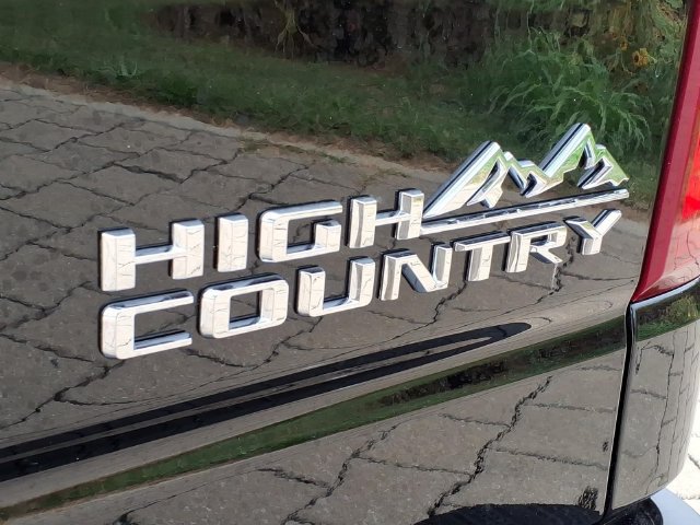 Used 2026 Chevrolet Silverado 1500 High Country w/ High Country Premium Package AWD/4WD image 24