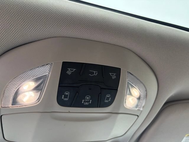 Used 2022 Chrysler Pacifica Limited FWD image 10