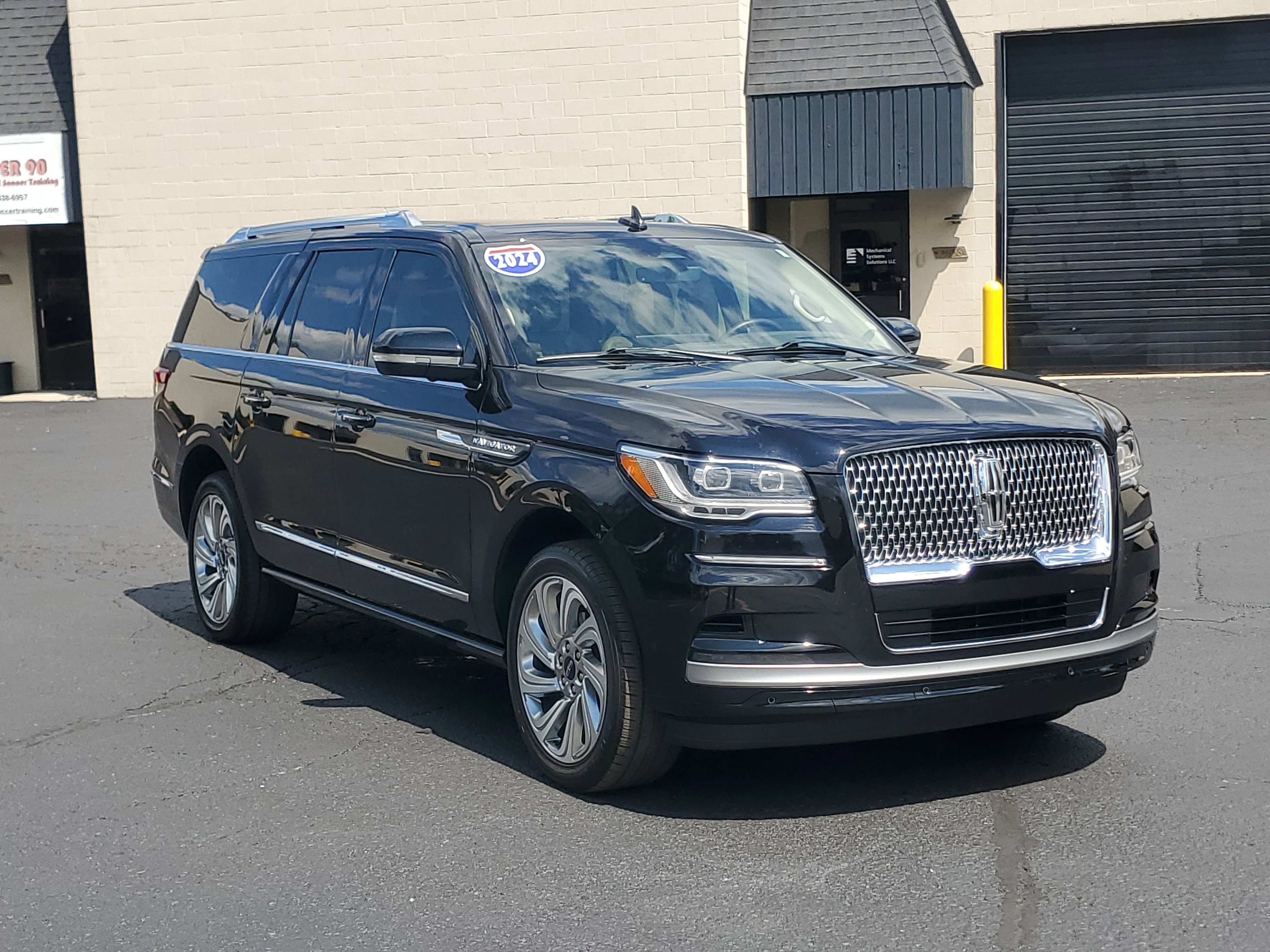 Used 2024 Lincoln Navigator L Reserve