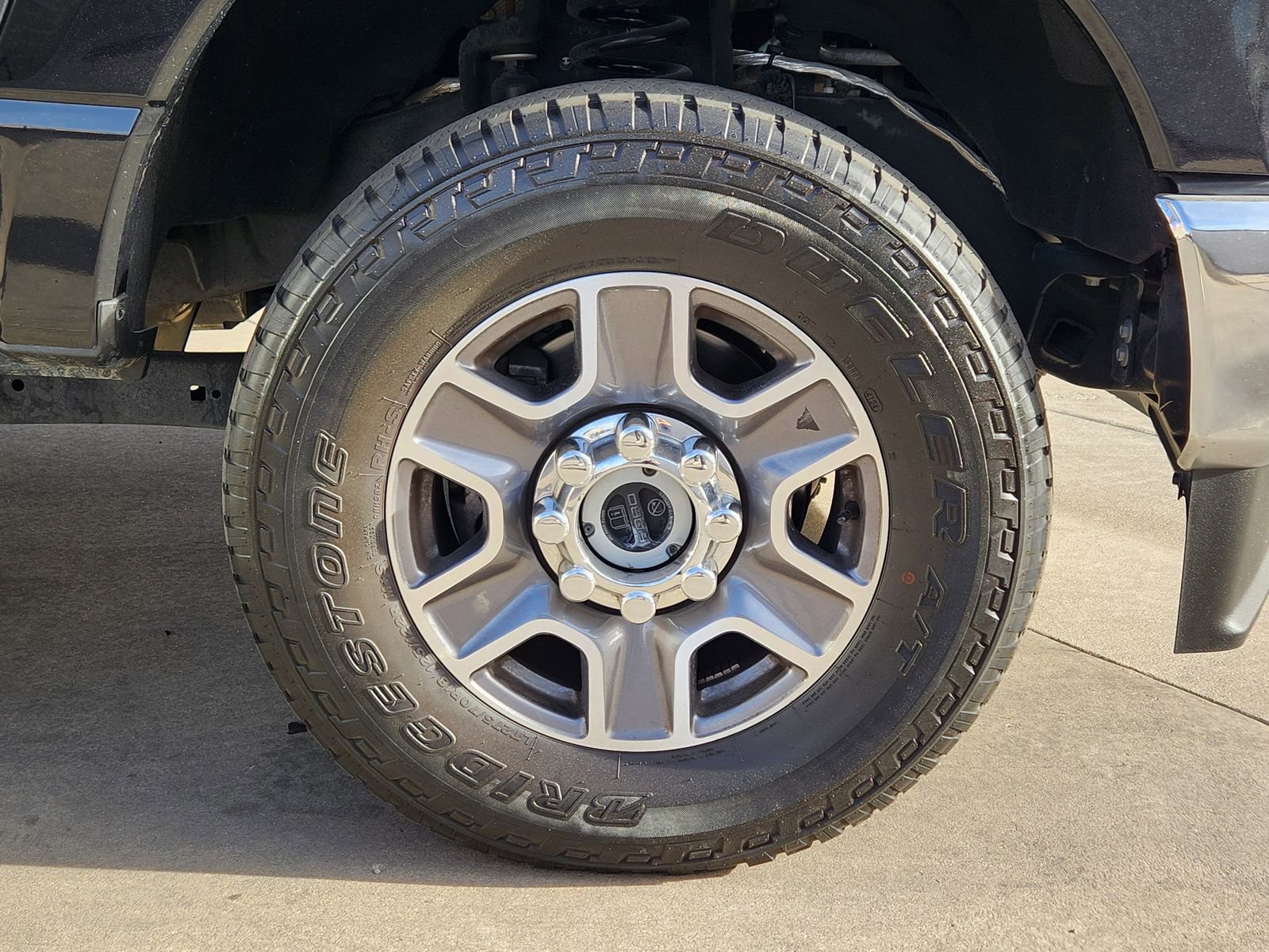 Used 2024 Ford F250 Lariat image 12