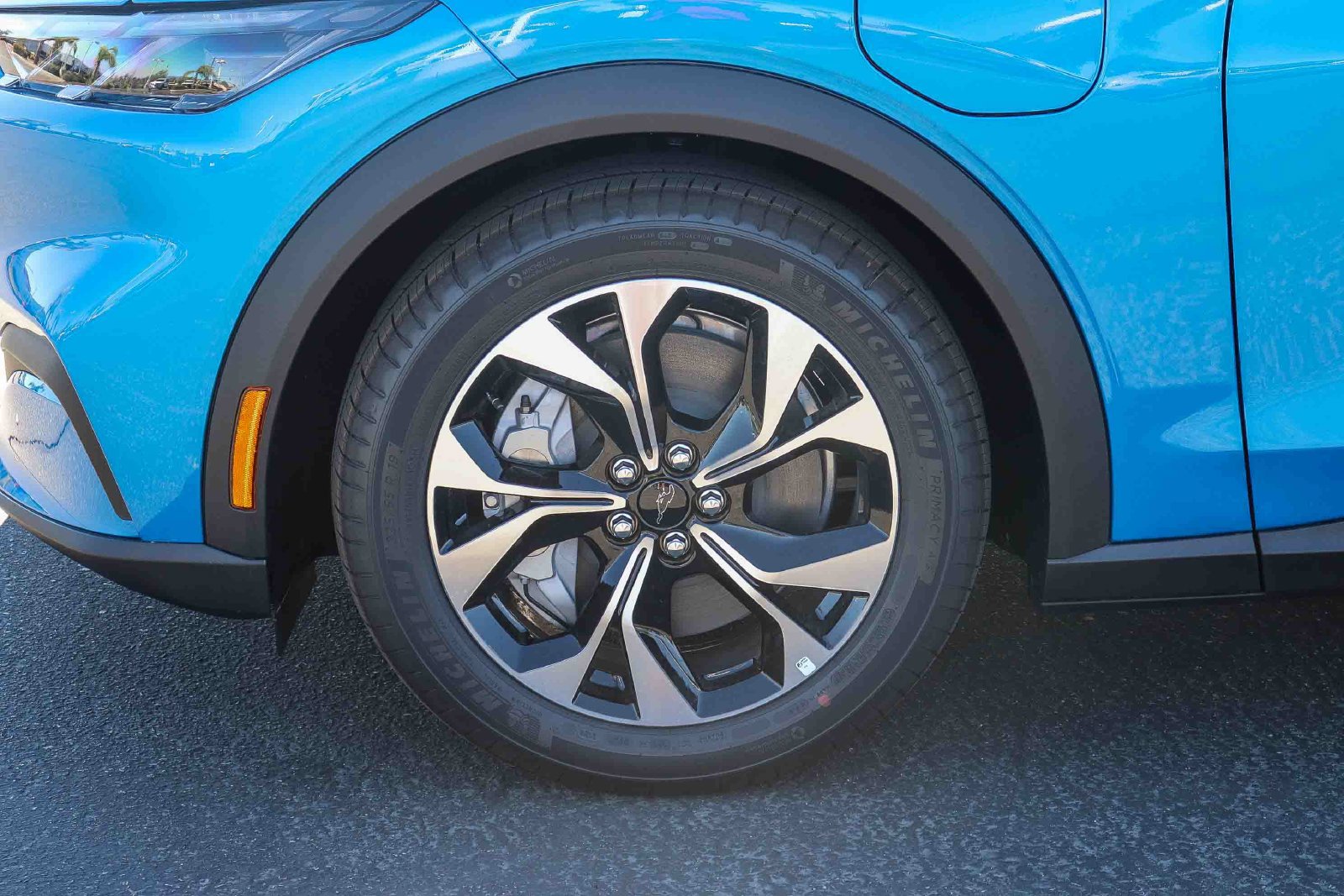 New 2026 Ford Mustang Mach-E Select w/ Comfort Package Lite RWD image 10