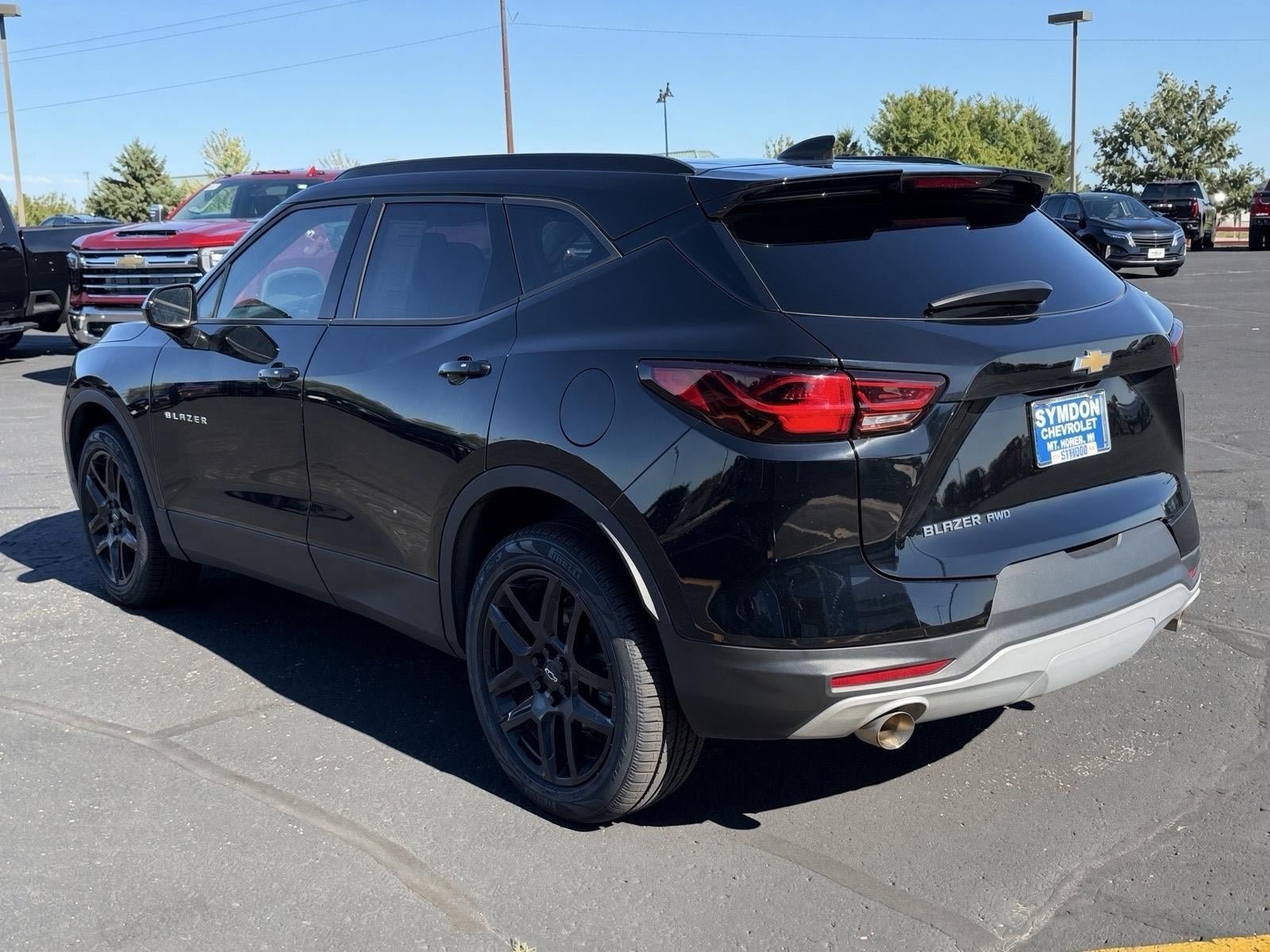 Used 2023 Chevrolet Blazer LT w/ Convenience Package AWD/4WD image 3