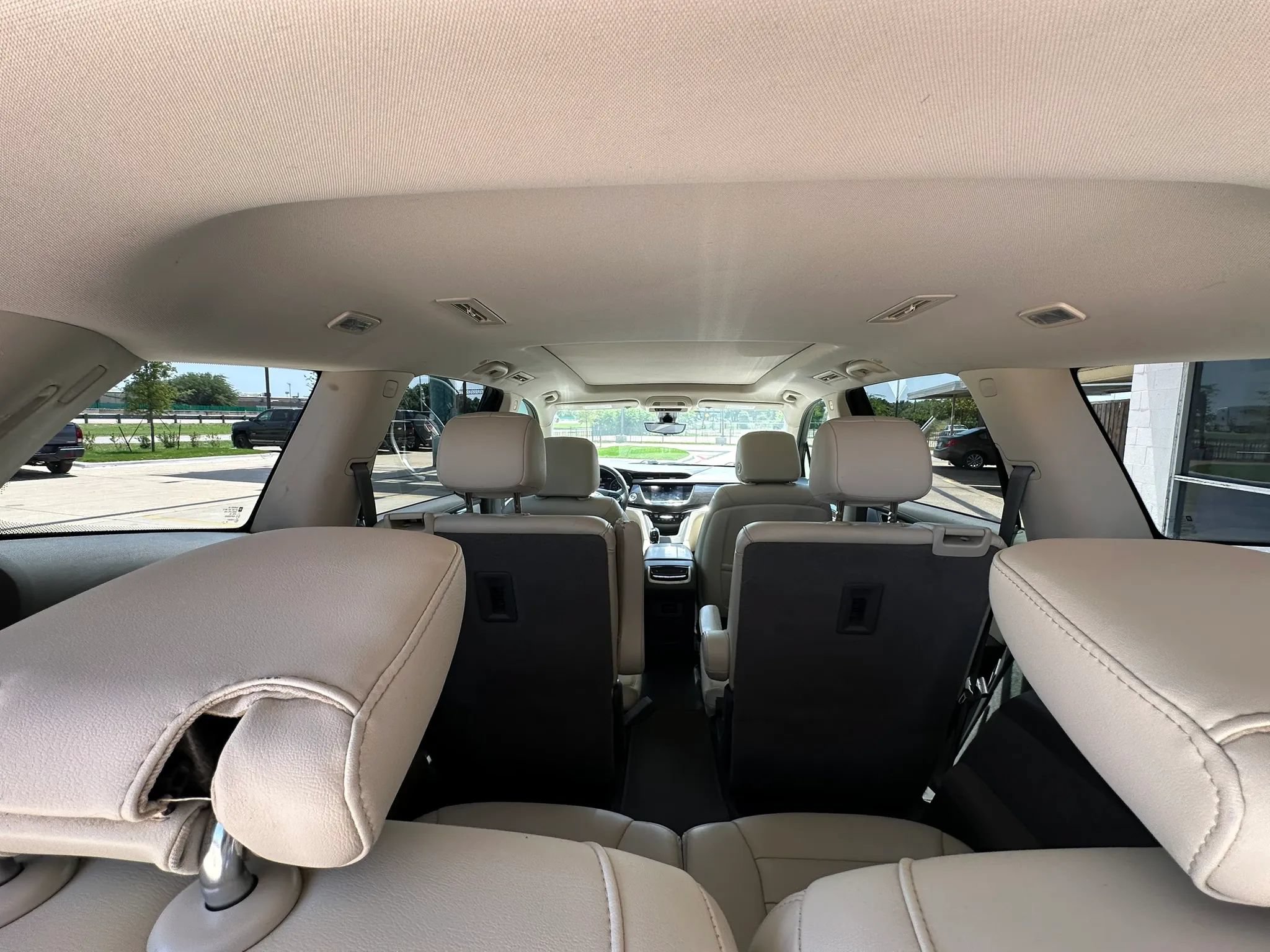 Used 2020 Cadillac XT6 Premium Luxury FWD image 18