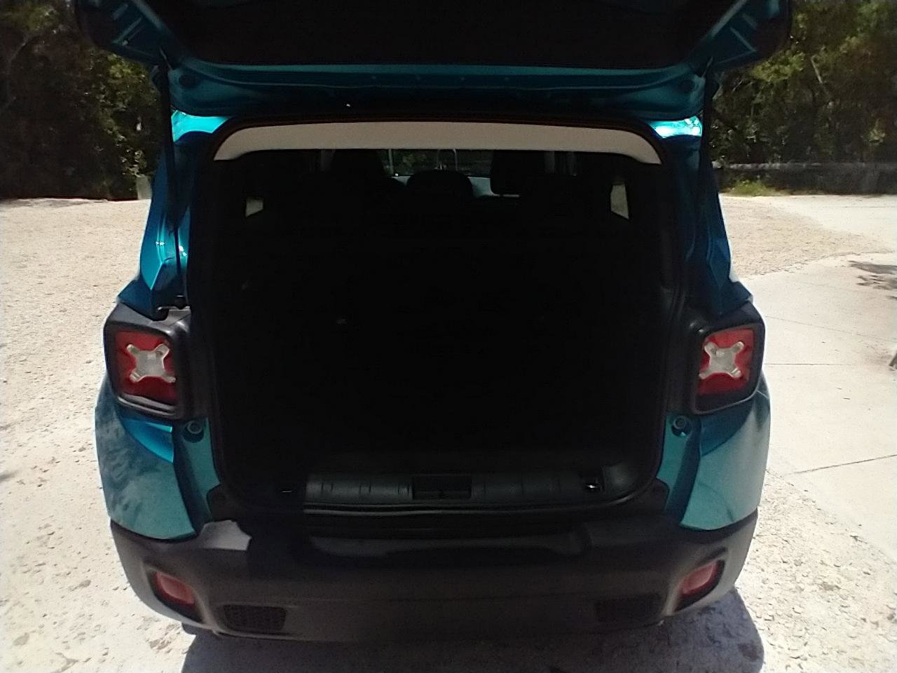 Used 2022 Jeep Renegade Latitude w/ Convenience Group image 13