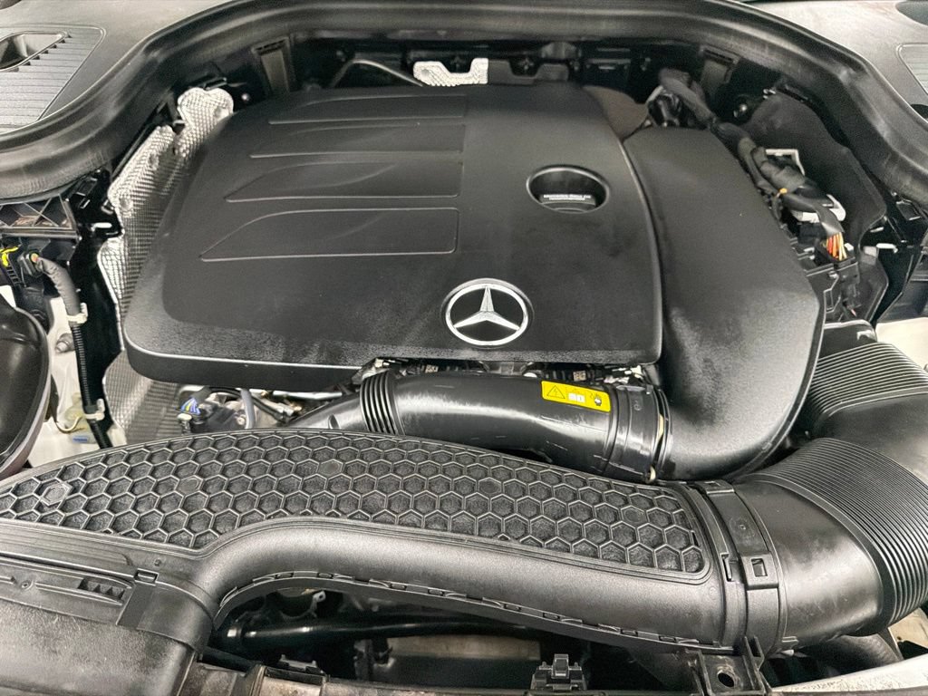 Used 2022 Mercedes-Benz GLC 300 w/ Premium Package Lite image 40