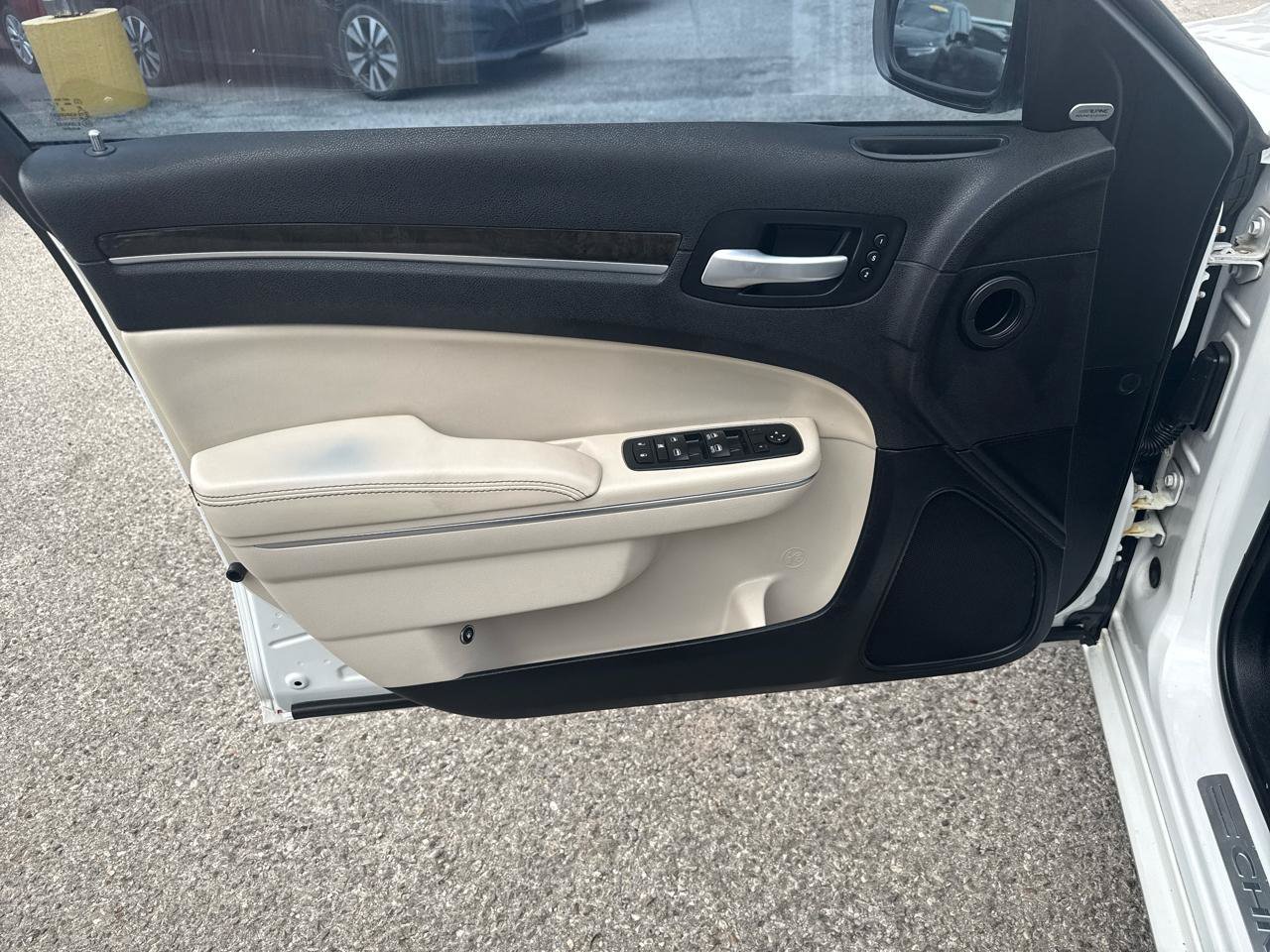 Used 2016 Chrysler 300 C w/ Safetytec Plus Group RWD image 11