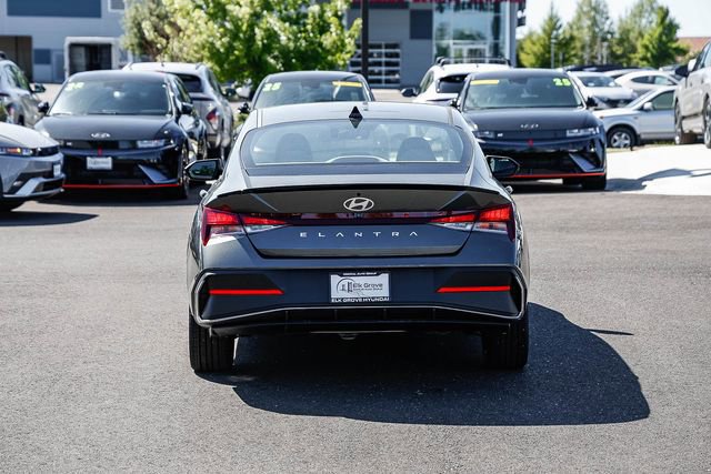 New 2026 Hyundai Elantra Sport FWD image 4