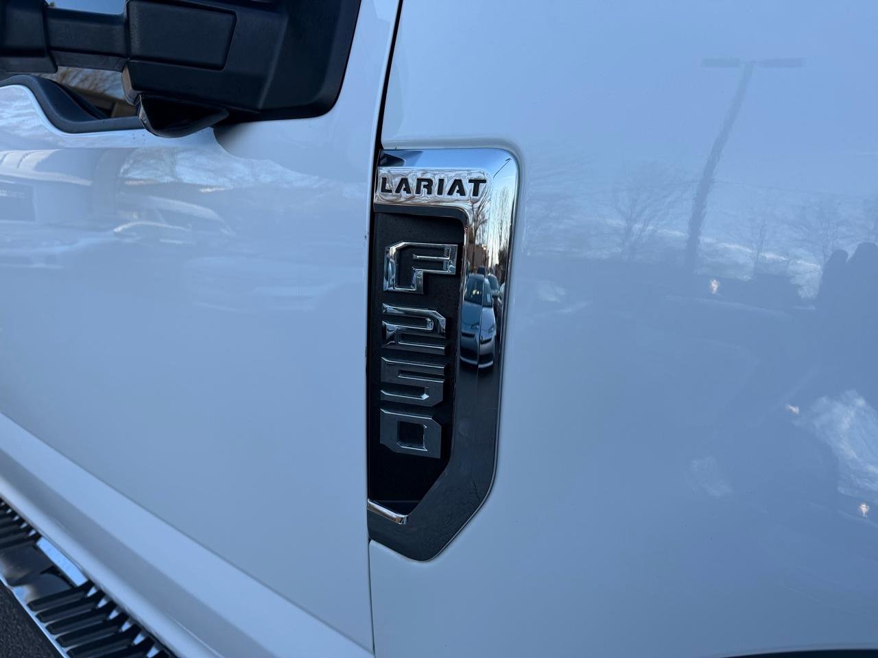 Used 2019 Ford F250 Lariat w/ Lariat Ultimate Package image 22