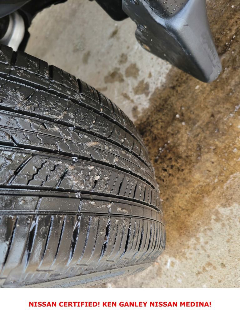 Certified 2023 Nissan Rogue SV image 19