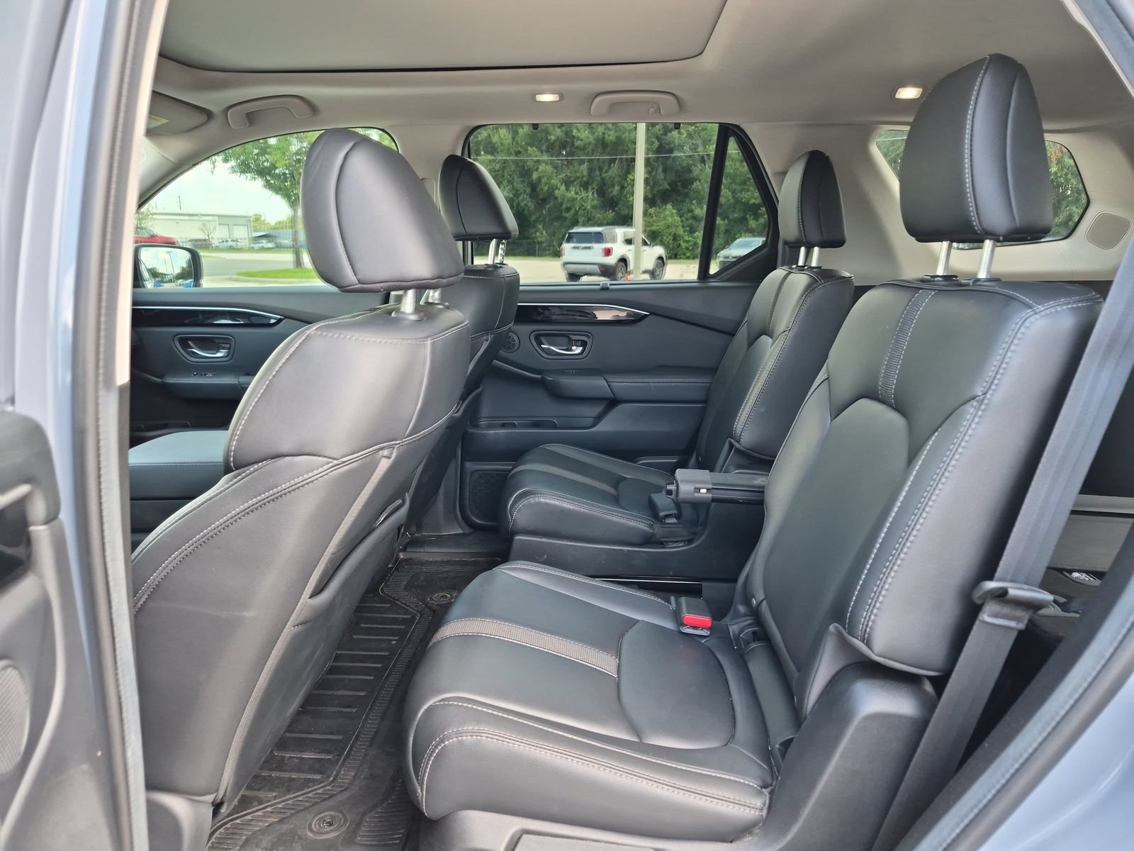 Used 2023 Honda Pilot Touring image 17