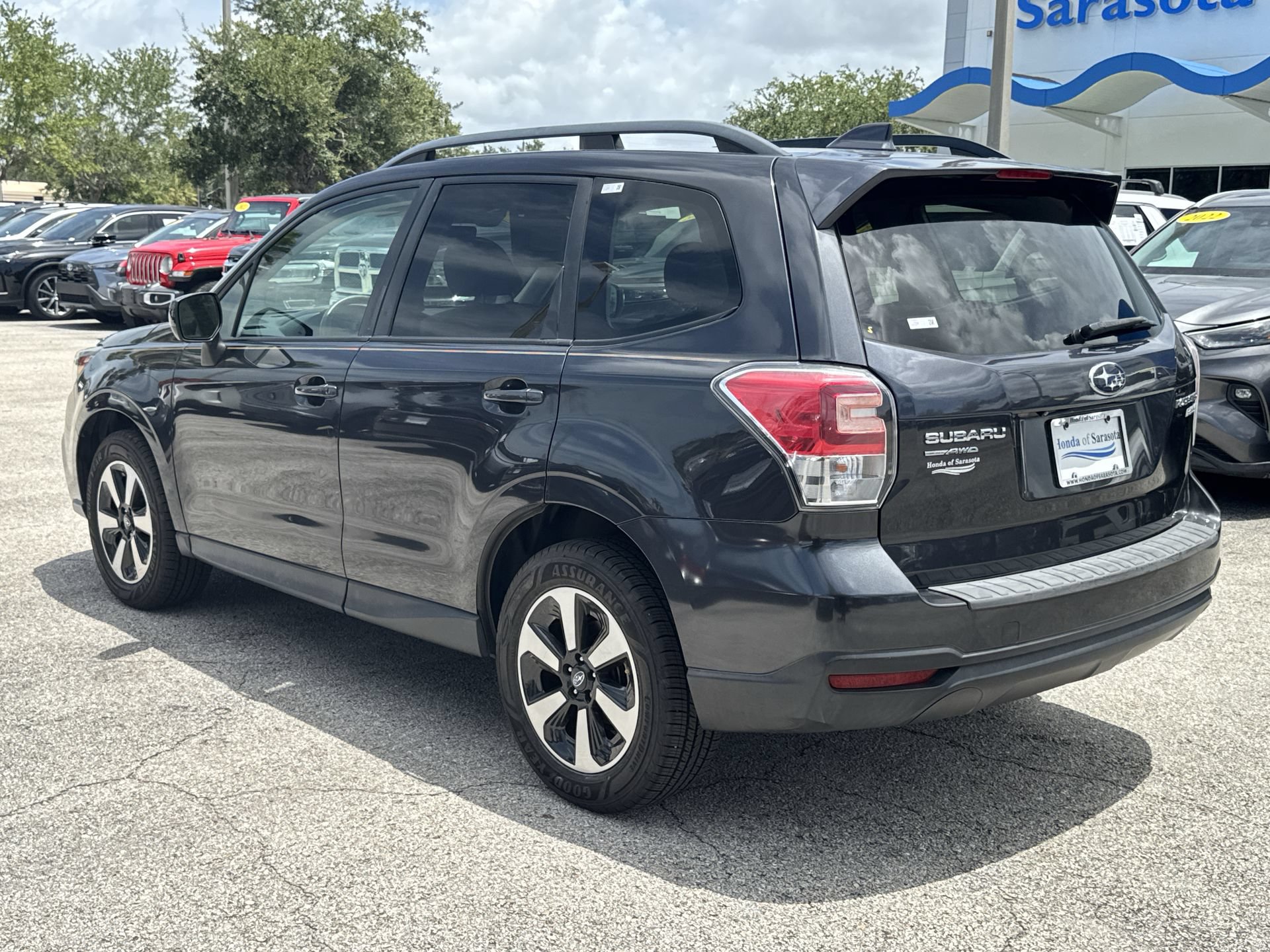 Used 2017 Subaru Forester 2.5i Premium AWD/4WD image 7