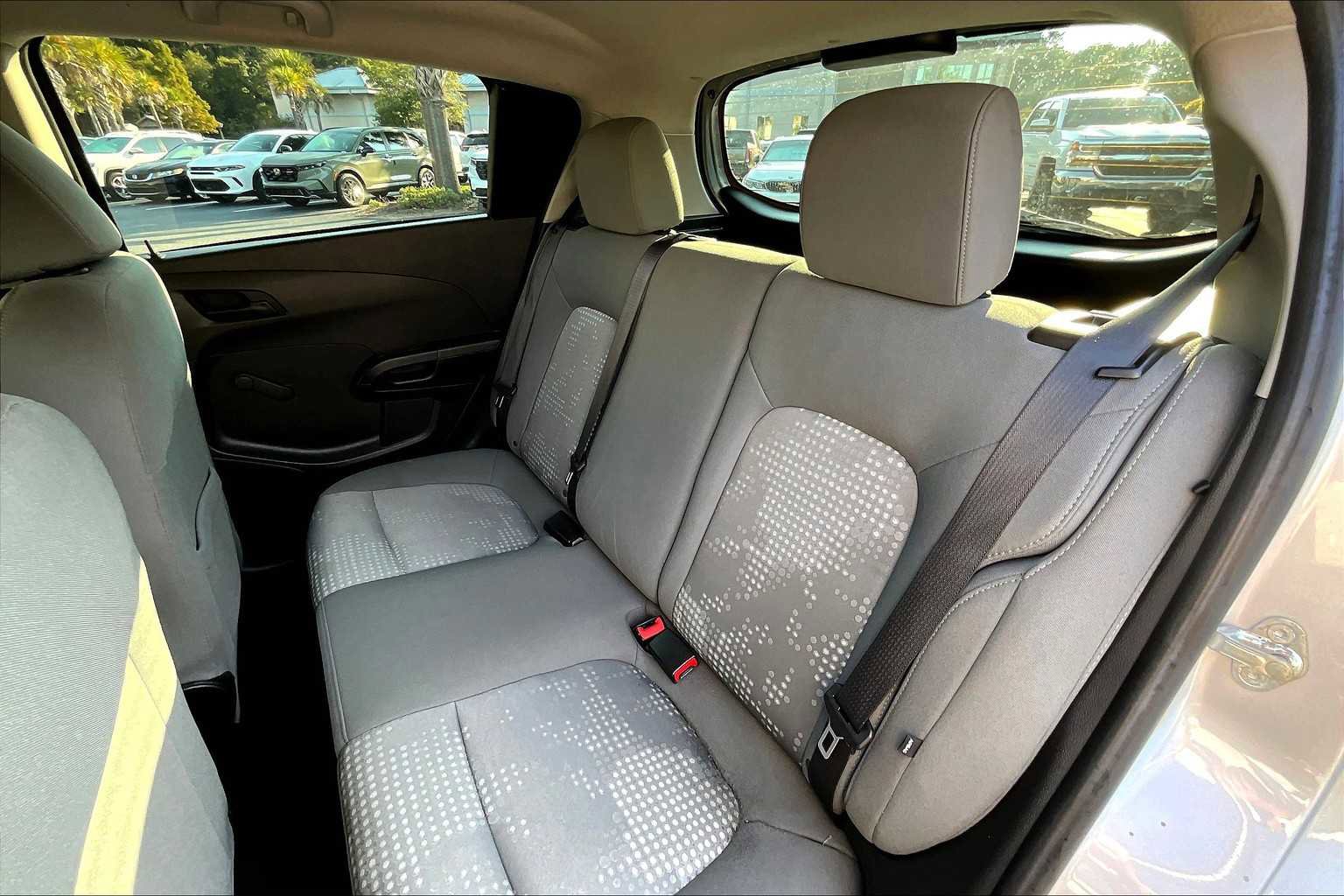 Used 2020 Chevrolet Sonic LT image 18