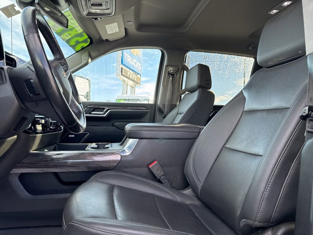 Used 2024 Chevrolet Silverado 2500 LTZ w/ LTZ Convenience Package image 18