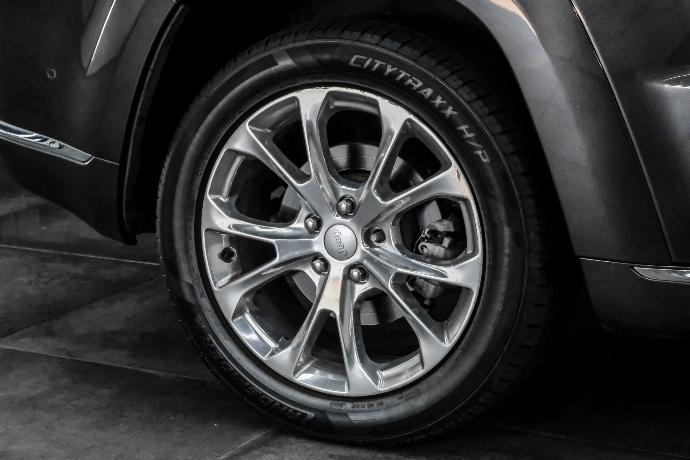 Used 2021 Jeep Grand Cherokee Summit AWD/4WD image 70