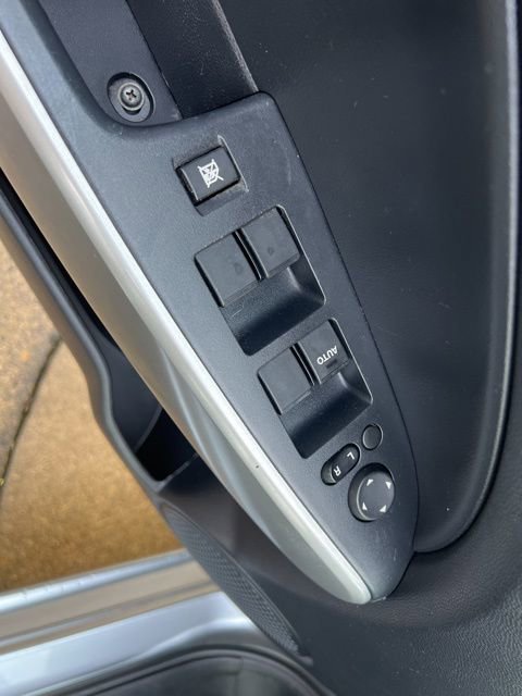 Used 2014 MAZDA MAZDA2 Sport image 32