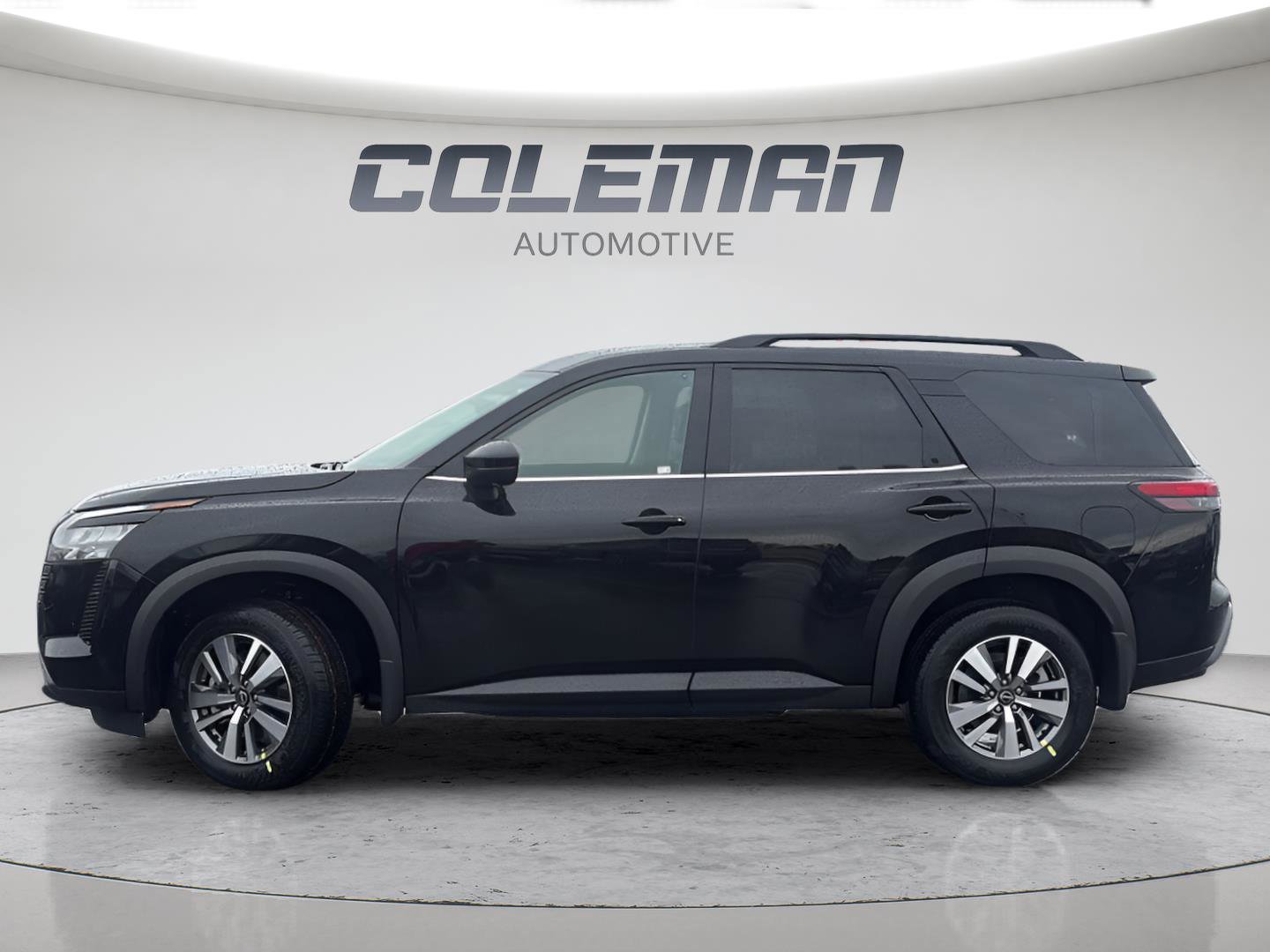 New 2026 Nissan Pathfinder SL AWD/4WD image 2