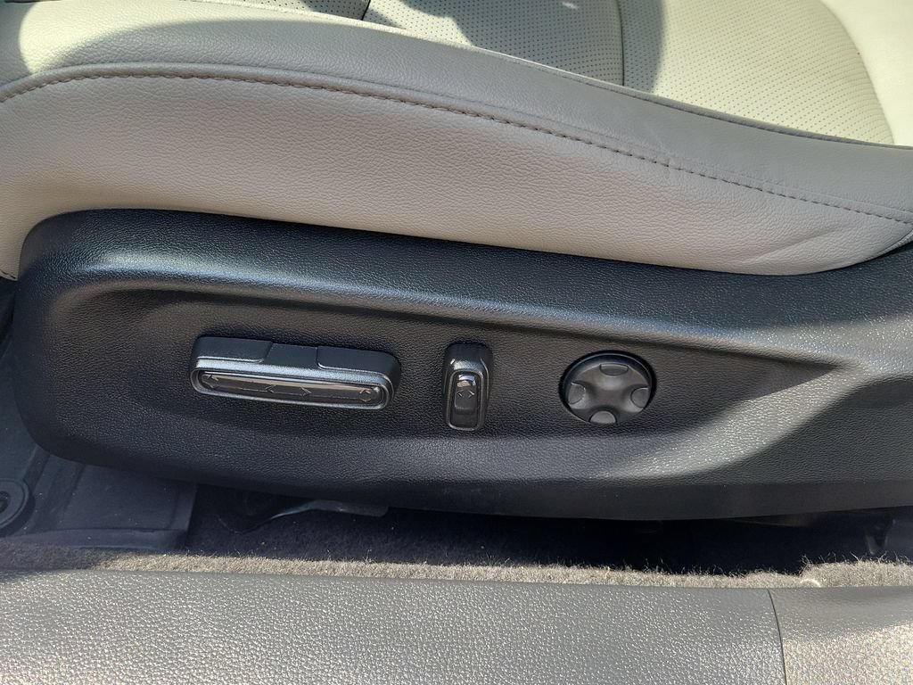 Used 2020 Honda Accord EX-L image 18