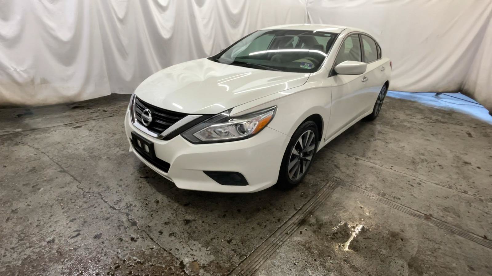 Used 2017 Nissan Altima 2.5 SV FWD image 14