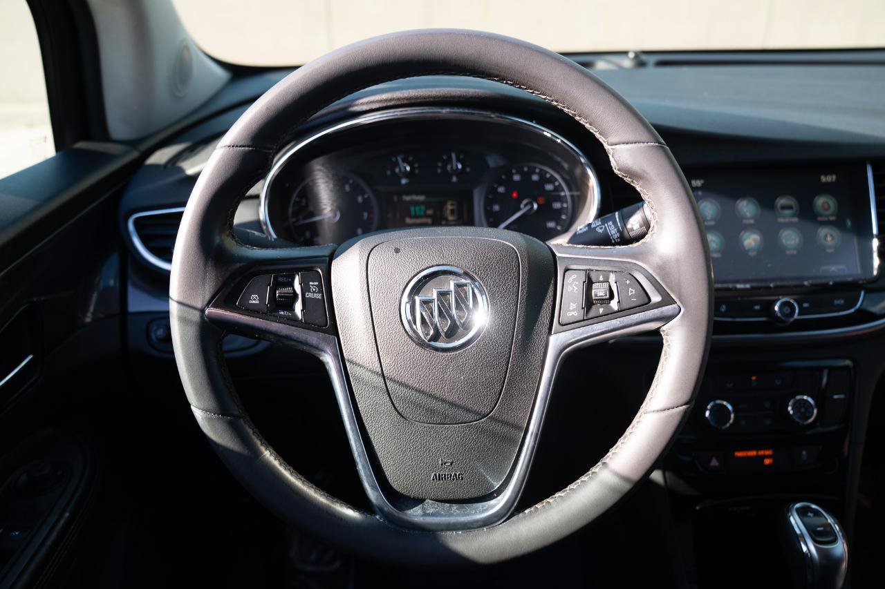 Used 2020 Buick Encore Preferred w/ Safety Package FWD image 32