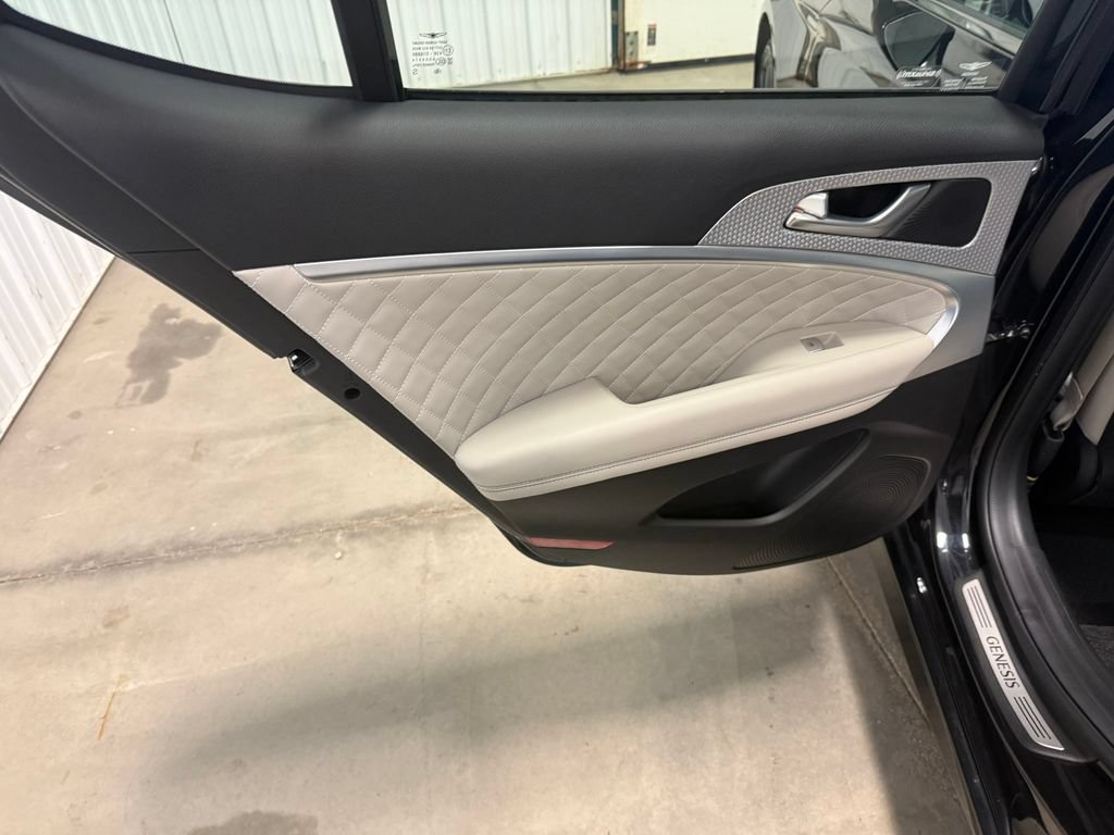Used 2023 Genesis G70 3.3T w/ Sport Prestige Package AWD/4WD image 28