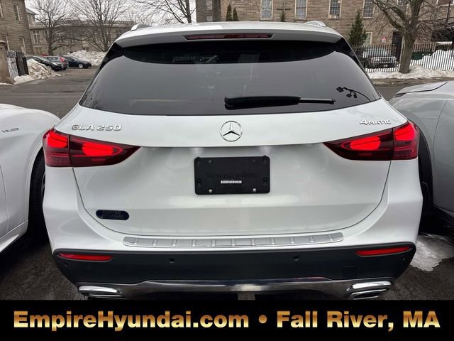 Used 2024 Mercedes-Benz GLA 250 4MATIC image 2