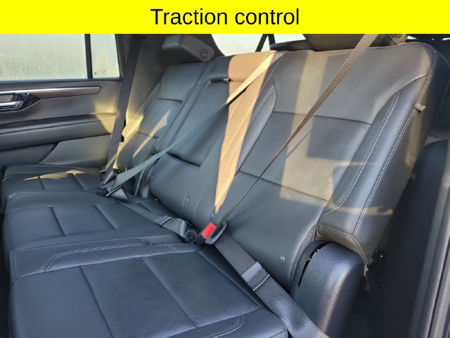 Used 2025 Chevrolet Suburban LT AWD/4WD image 26