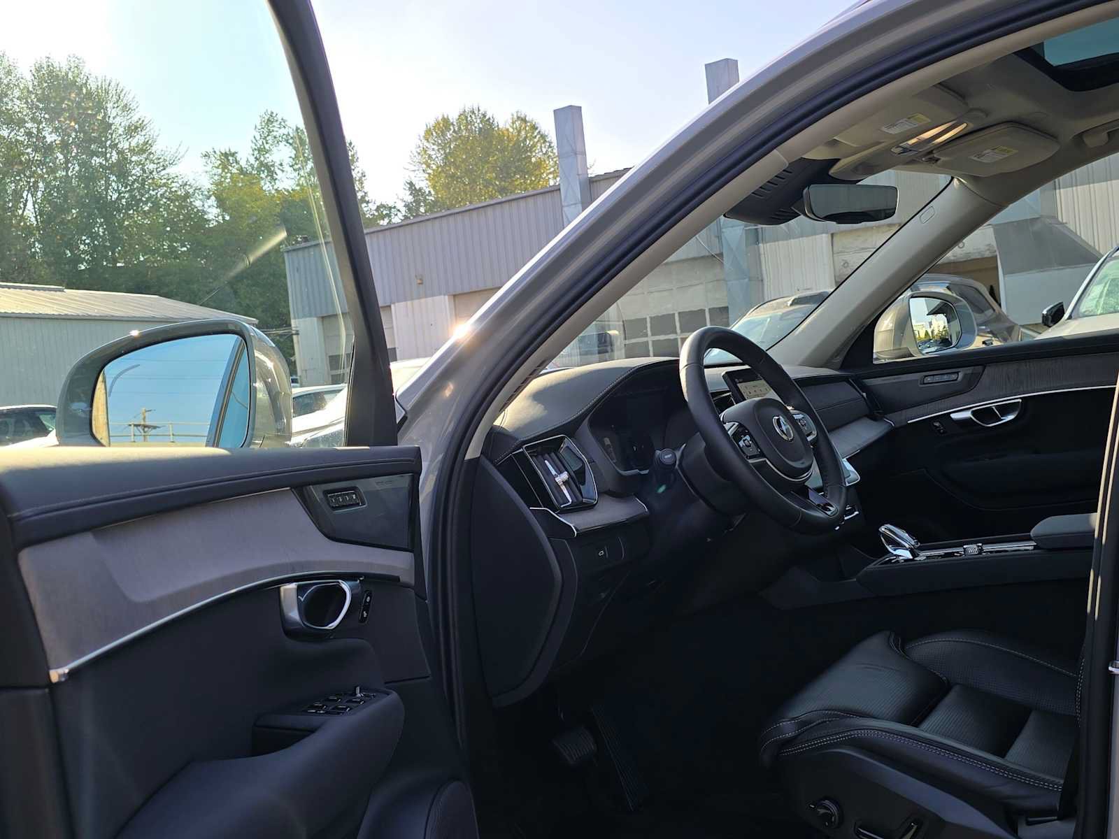 Used 2026 Volvo XC90 B6 Ultra w/ Protection Package AWD/4WD image 21