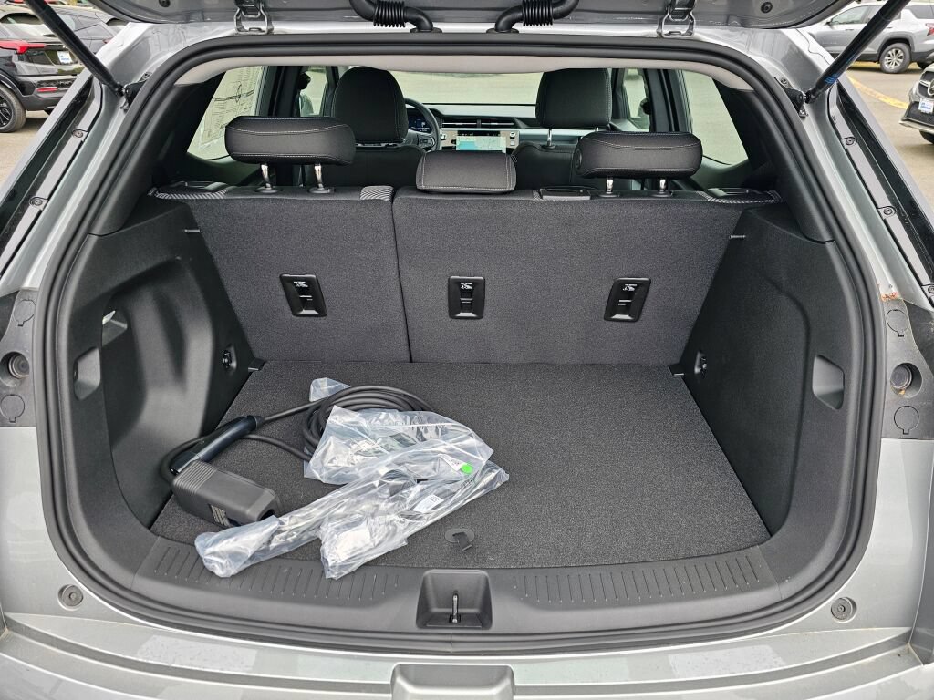 New 2027 Chevrolet Bolt LT w/ Comfort Package FWD image 22