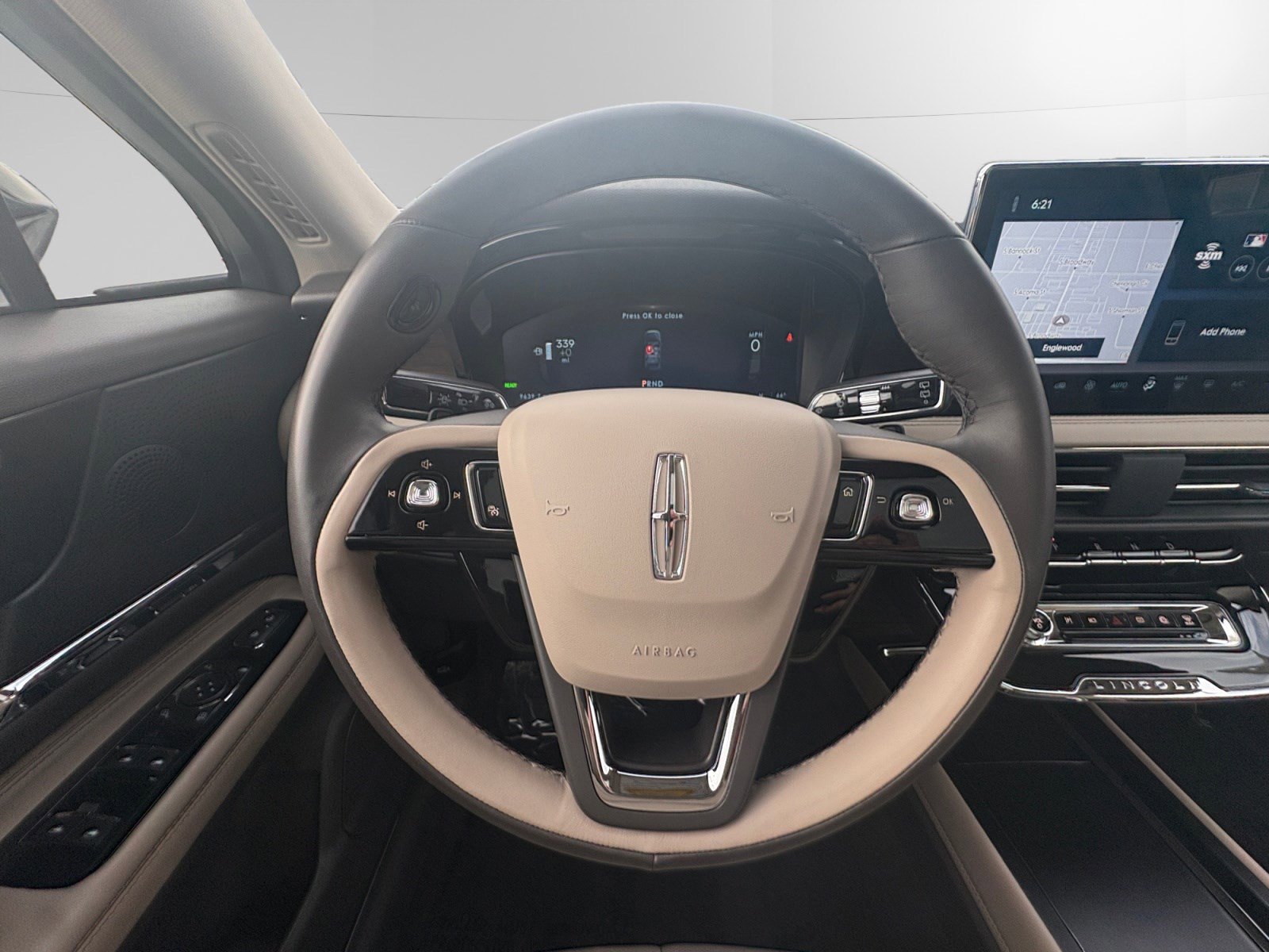 Used 2024 Lincoln Corsair Grand Touring image 12