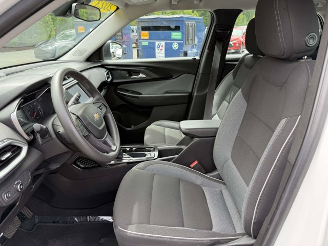 Used 2023 Chevrolet TrailBlazer LS AWD/4WD image 16