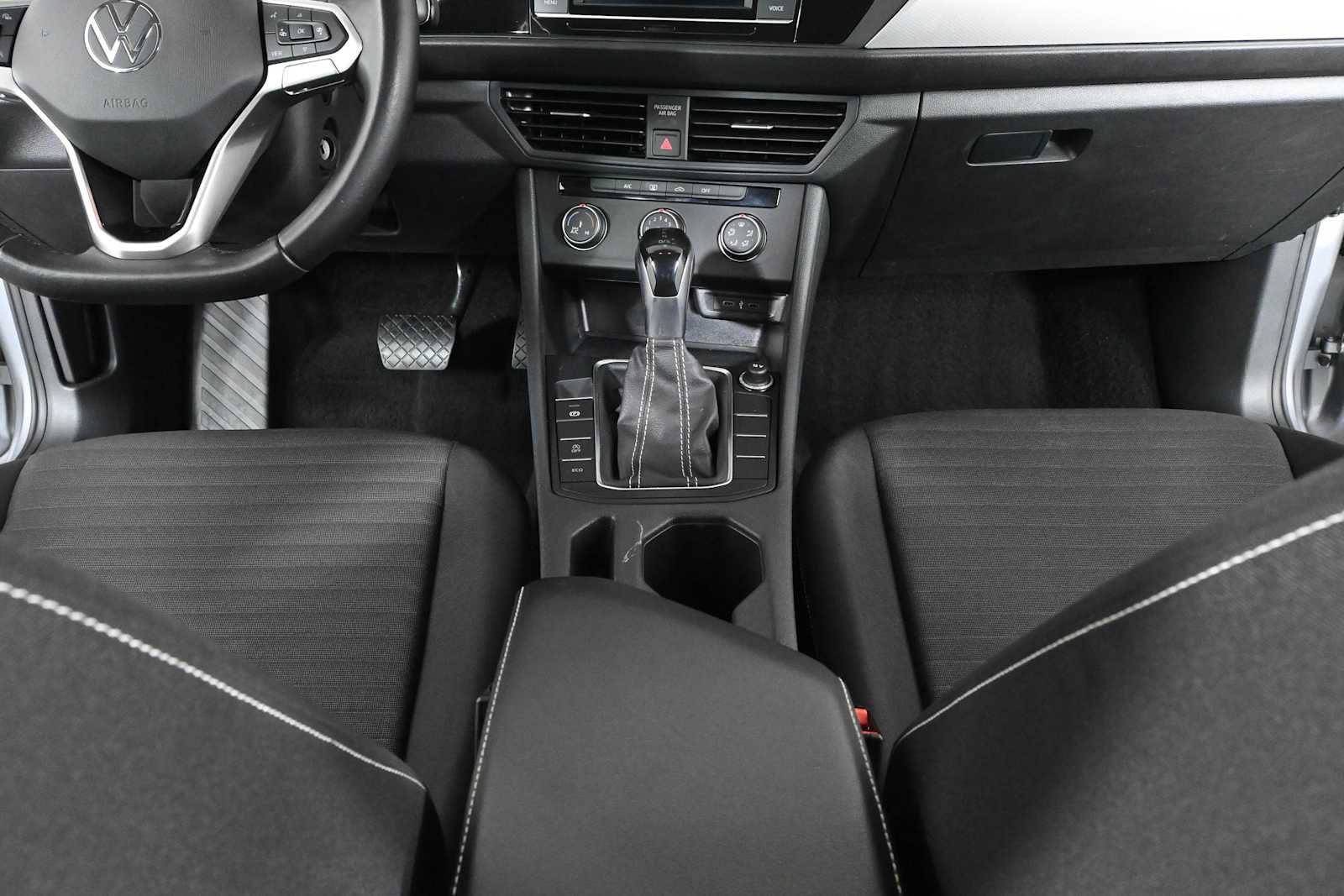 Certified 2022 Volkswagen Jetta S FWD image 14