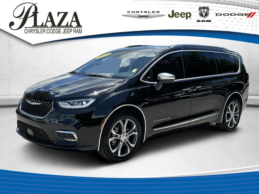 Certified 2024 Chrysler Pacifica Pinnacle w/ Trailer Tow Group