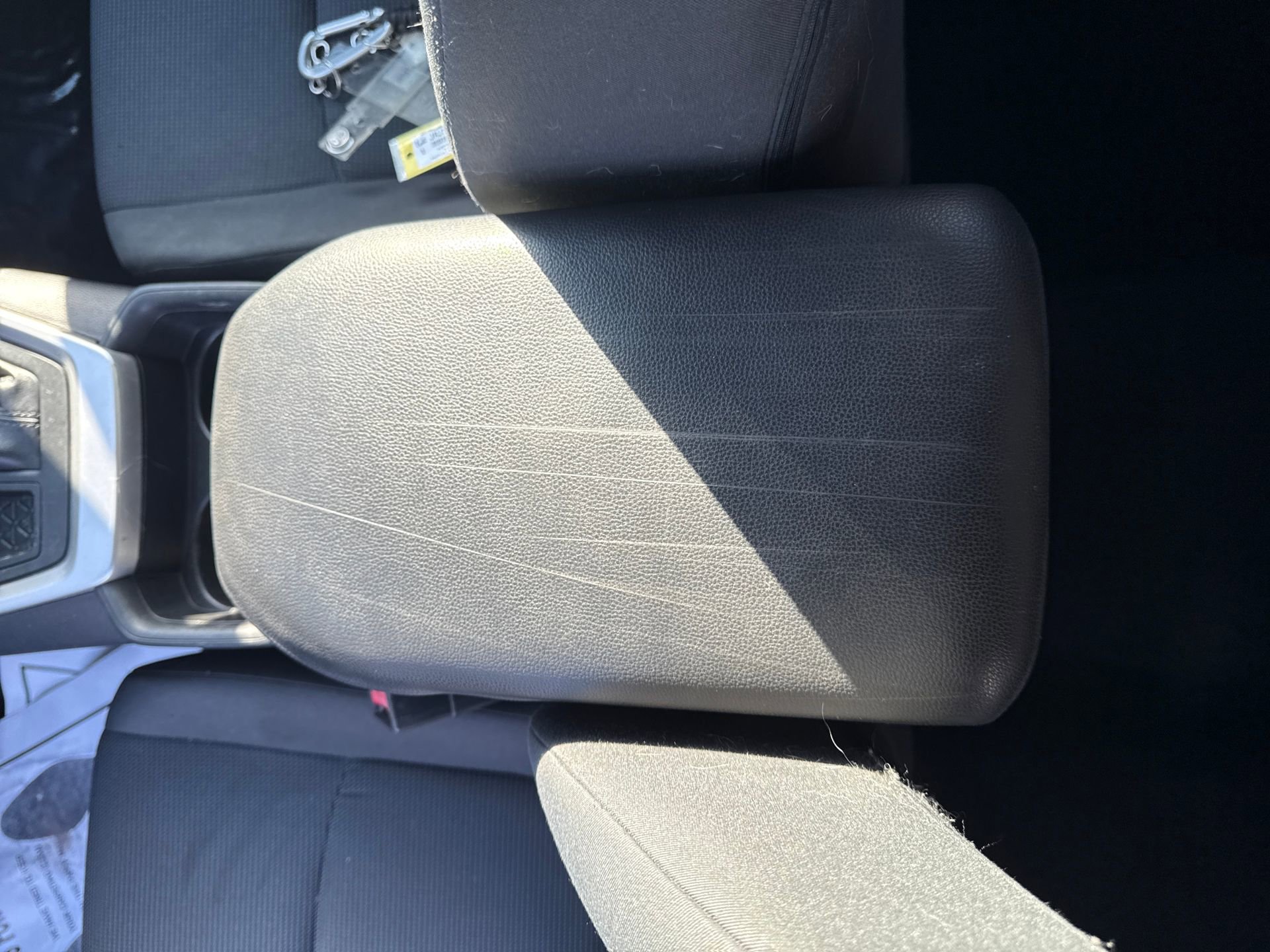 Used 2019 Toyota RAV4 LE image 11