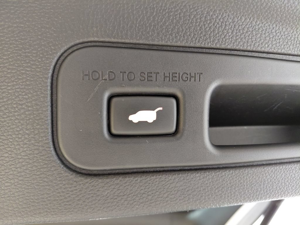 Used 2022 Acura MDX SH-AWD w/ Technology Package image 44