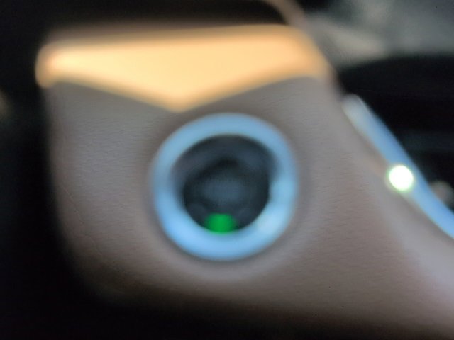 Certified 2025 Chevrolet Equinox ACTIV w/ Safety and Technology Package image 33