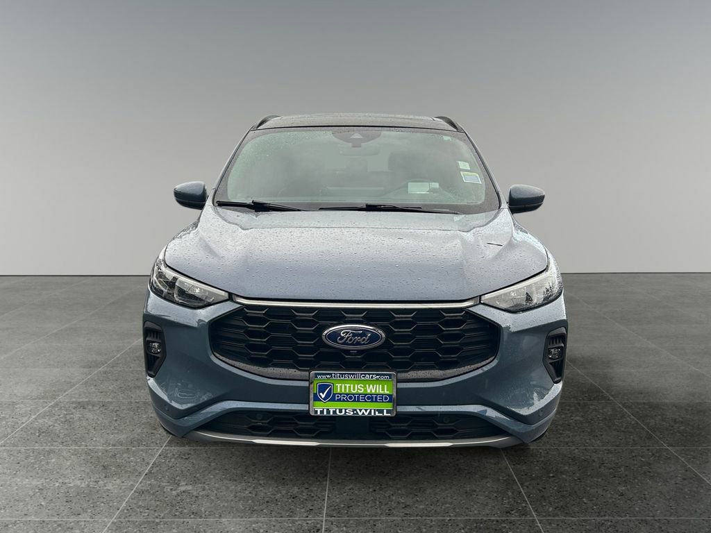 Used 2024 Ford Escape ST-Line Elite w/ Premium Technology Package image 3