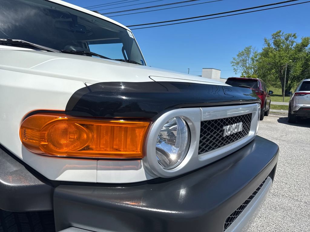 Used 2014 Toyota FJ Cruiser 4WD w/ Convenience Package image 35