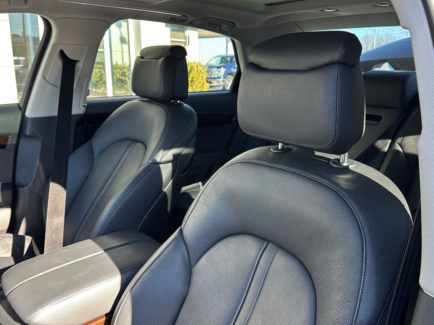 Used 2018 Audi A8 L 3.0T w/ Executive Package image 25