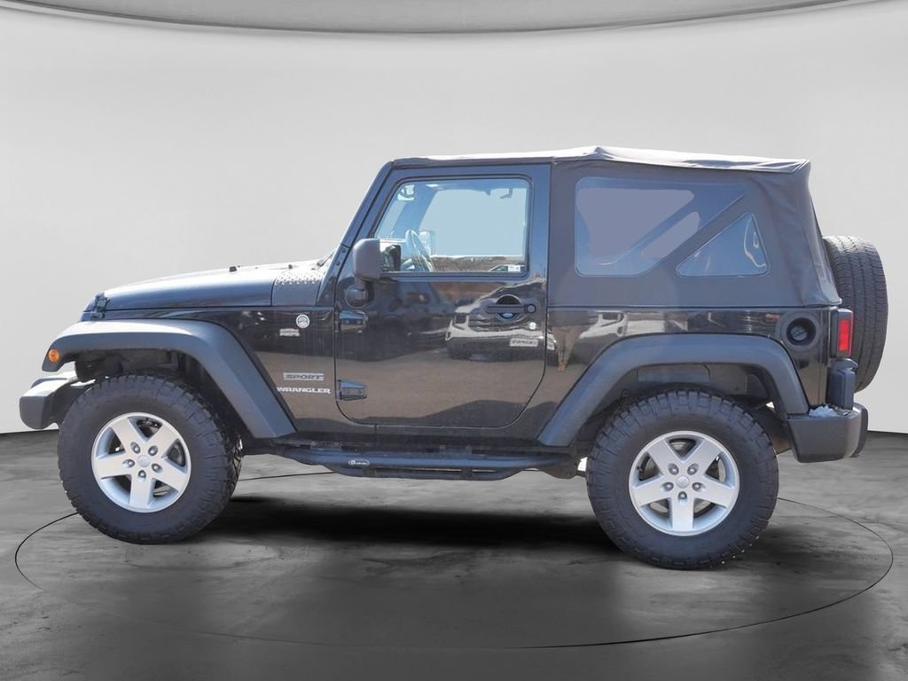 Used 2013 Jeep Wrangler Sport AWD/4WD image 6
