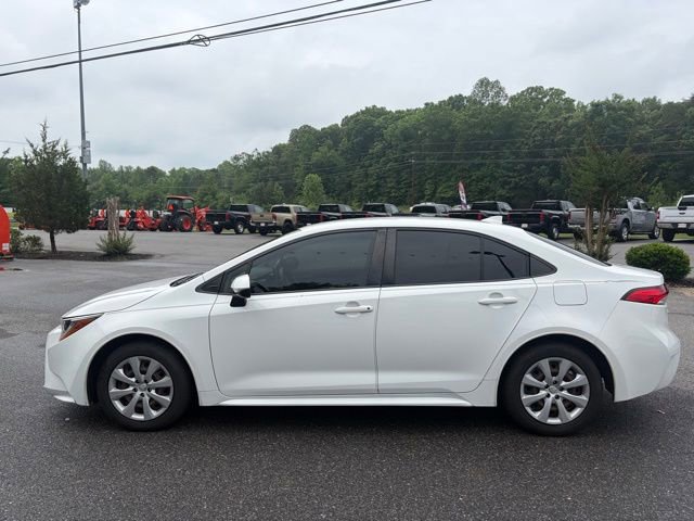 Used 2021 Toyota Corolla LE FWD image 18