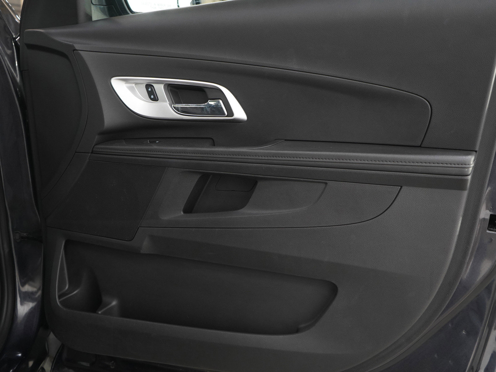 Used 2016 Chevrolet Equinox LS image 9