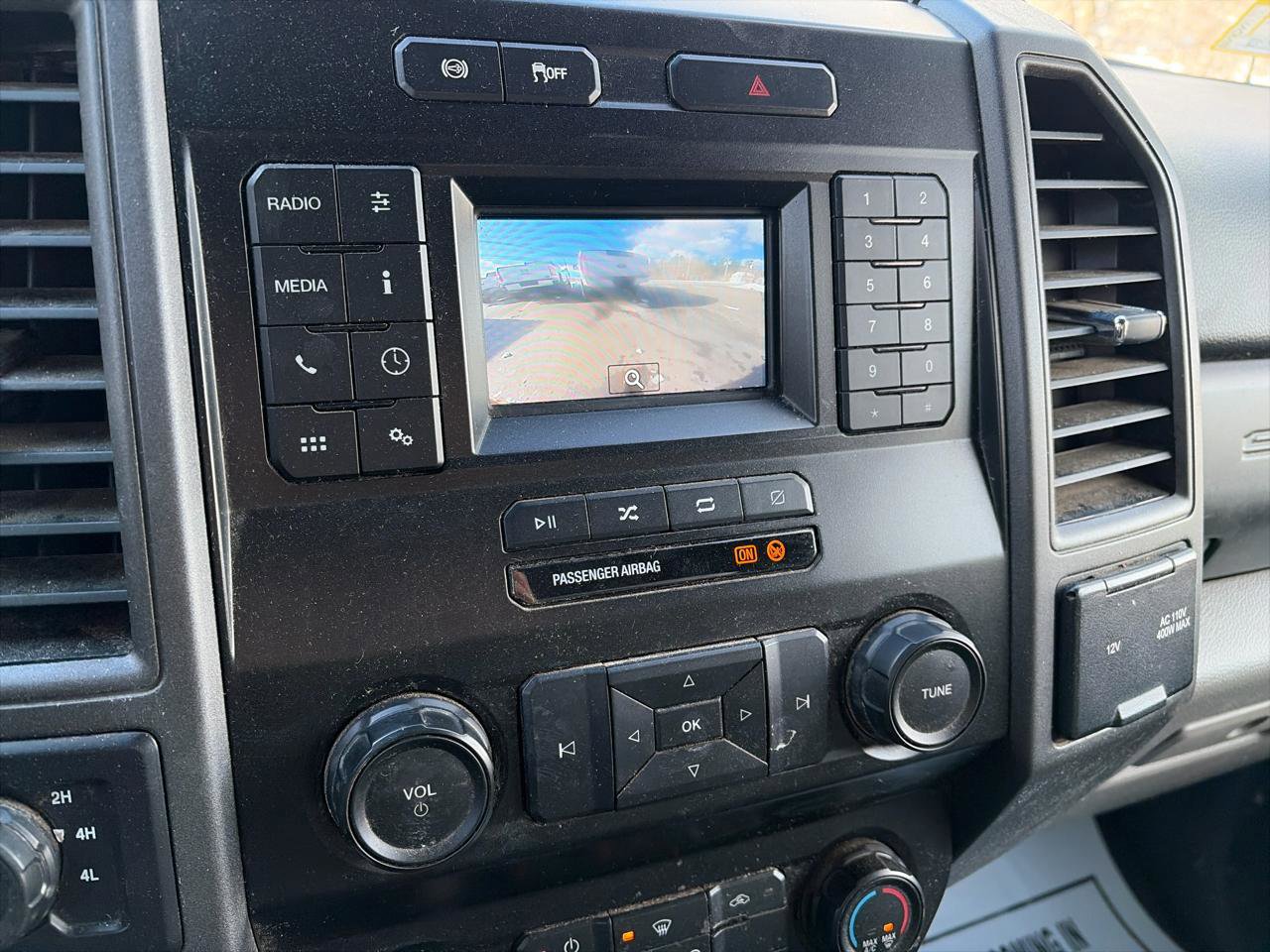 Used 2021 Ford F600 4x4 Regular Cab Super Duty w/ Power Equipment Group image 13