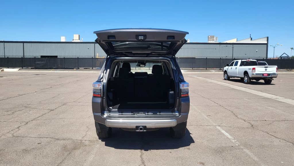 Used 2021 Toyota 4Runner TRD Off-Road AWD/4WD image 11