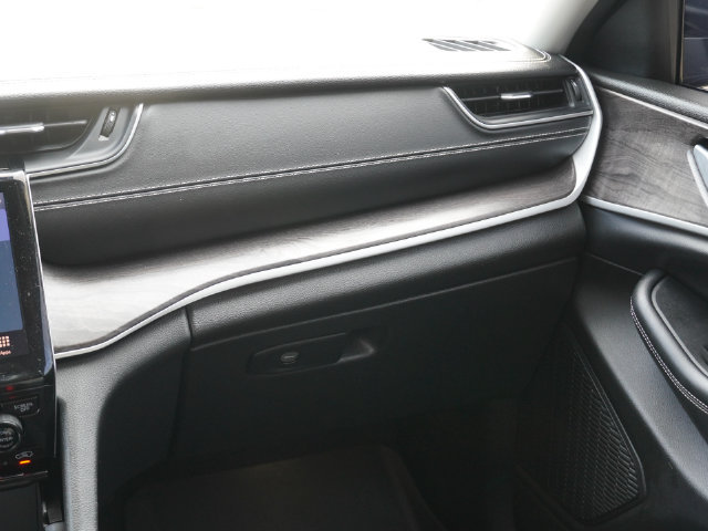 Used 2023 Jeep Grand Cherokee L Limited RWD image 20